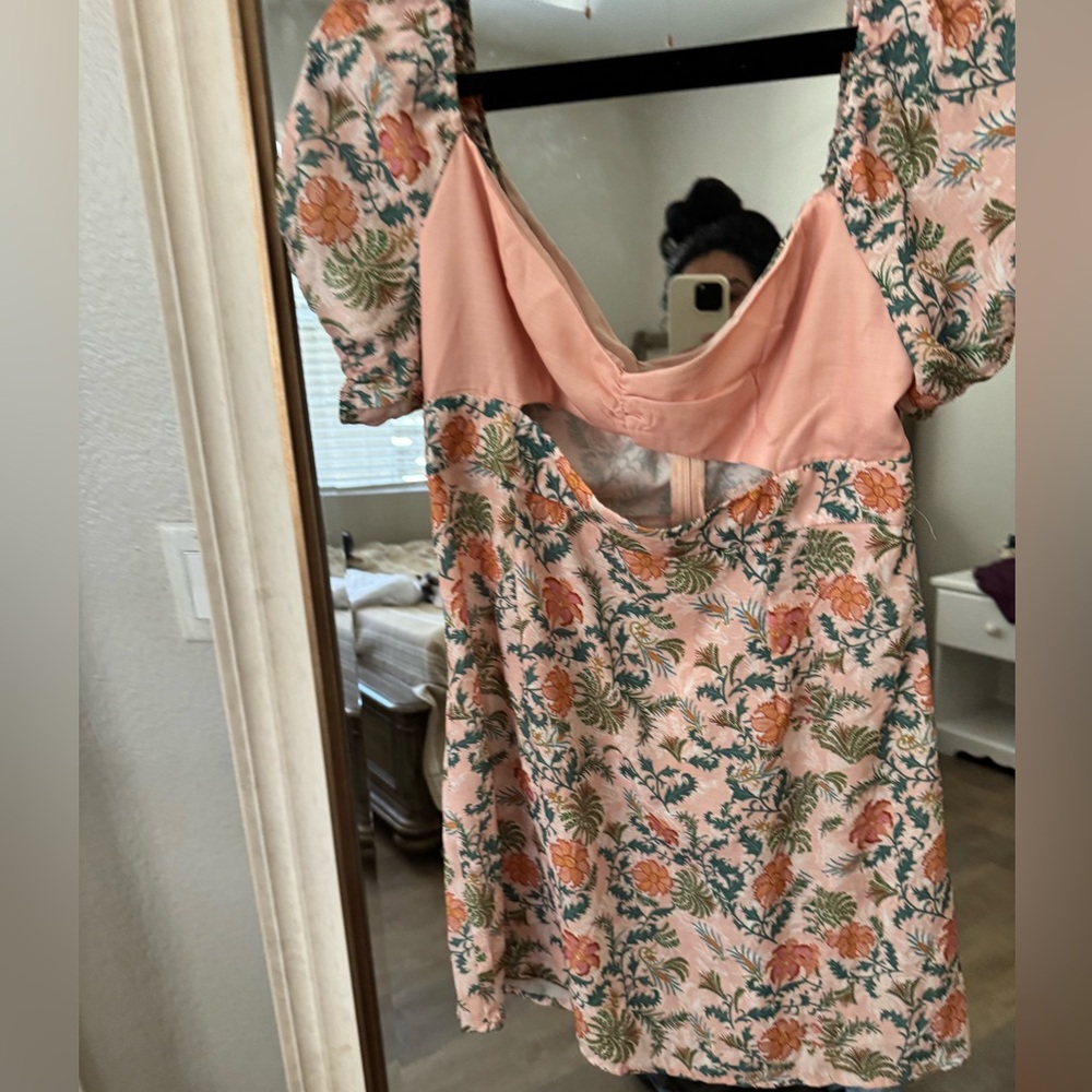 She in dress